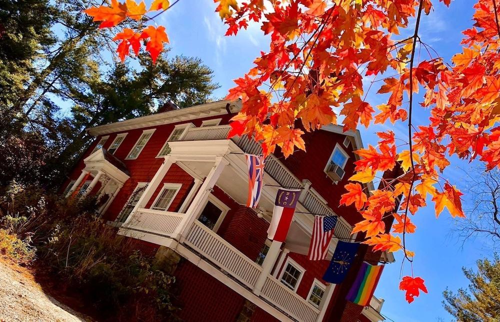 مبيت وإفطار آشفيل The Applewood Manor المظهر الخارجي الصورة