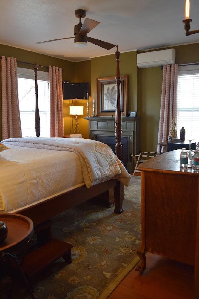 مبيت وإفطار آشفيل The Applewood Manor المظهر الخارجي الصورة
